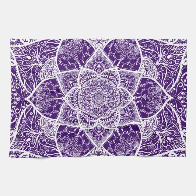 Lila und weißes Mandala - Loergano, Boysenberry Geschirrtuch (Horizontal)