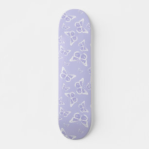 Lila und weißes Schmetterlingsmuster Skateboard