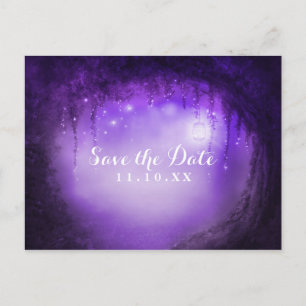 Lila verzauberte Waldhochzeit retten das Datum Ankündigungspostkarte