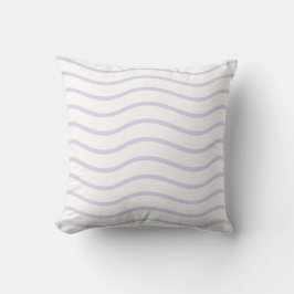 Lila Wavy Lines Design von White & Lilac Kissen