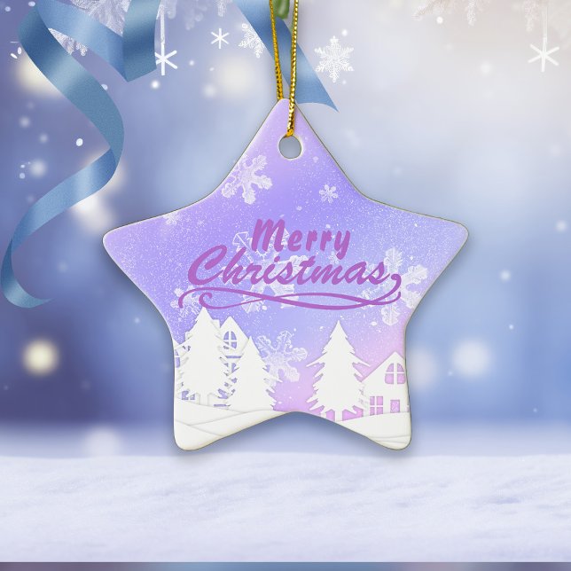 Lila Weihnachtsfest im Weißen Schnee Keramik Ornament (Von Creator hochgeladen)