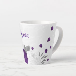 lila weiße Blume Milchtasse