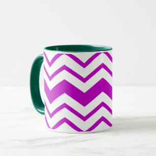 Lila-weiße Chevron-Zickzack-Musterdesign Tasse