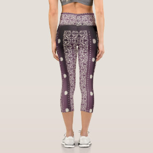 Lila weißer Karrer Polka Dock Damaskus Kunst Capri Leggings