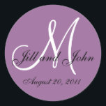 Lila White Monogram Wedding Umschlag Aufkleber<br><div class="desc">Monogram Bride Groom Mauve Wedding Einladung Umschlag Aufkleber Stickers Design von Elke Clarke©2008. Monogram Wedding Initial Bride Groom Siegel Sticker Passen Sie Ihre Hochzeitsfarben und Informationen an.</div>