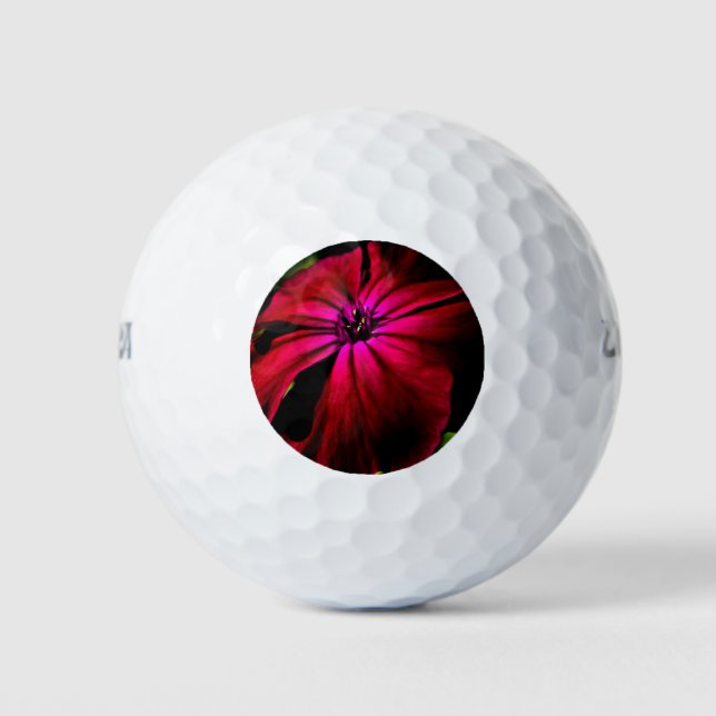 Lila Wilde Blume mit Gbcnm Golfball (Vorderseite)