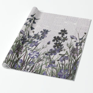 Lila wilde Blumen auf Vintager Zeitung Geschenkpapier