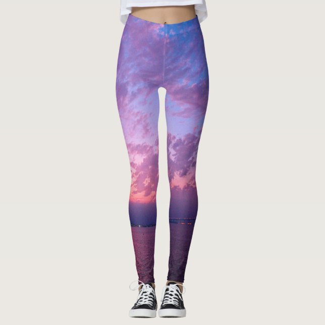 Lila Wolken California Coastal Sunset Foto Leggings (Vorderseite)