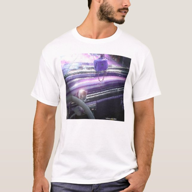 Lila Würfel T-Shirt (Vorderseite)