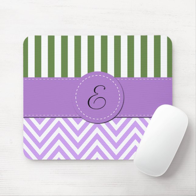 Lila Zigzag, Zickzack, grüne Streifen, Monogramm Mousepad (Mit Mouse)