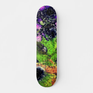 Lilac-Blume und Blätter in geschnitztem Mosaik Skateboard