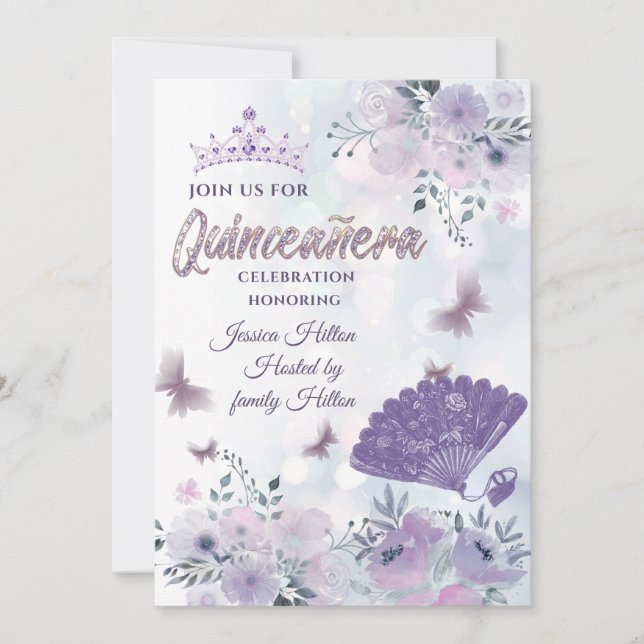 Lilac Butterfly Blumenfan tiara Quinceñera Einladung (Vorderseite)