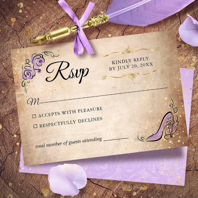 Lilac Lavender Gold Princess Shoe Elegante Hochzei RSVP Karte (Lilac Lavender and gold RSVP cards to give your once upon a time celebration an elegant touch.)