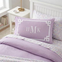 Lilac Lila griechischer Key Monogram Standard