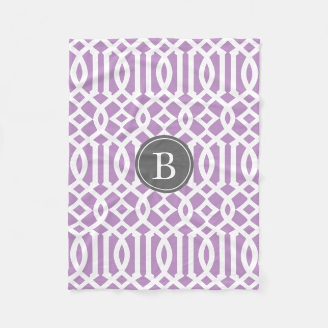 Lilac Lila und Grau Trellis Muster Monogramm Fleecedecke (Vorderseite)
