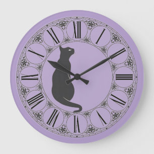 Lilac mit schwarzer Katze und römischer Zahlenwand Große Wanduhr