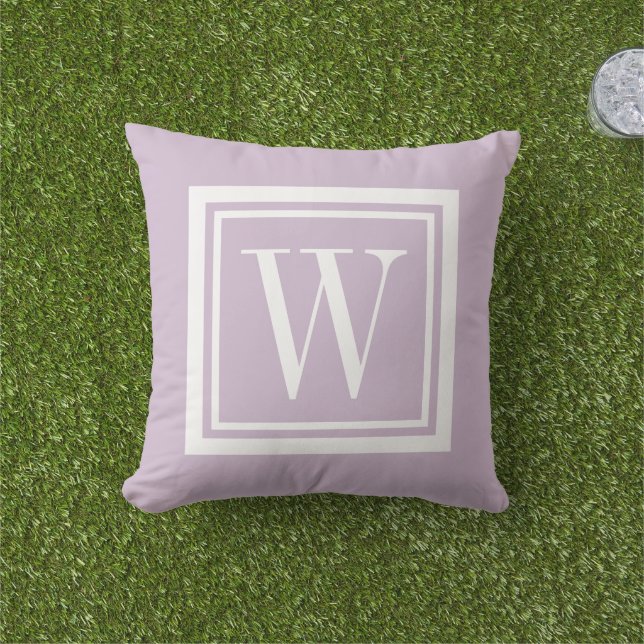 Lilac Monogram Lila und White Classic Square Kissen (Golfball-Marker)