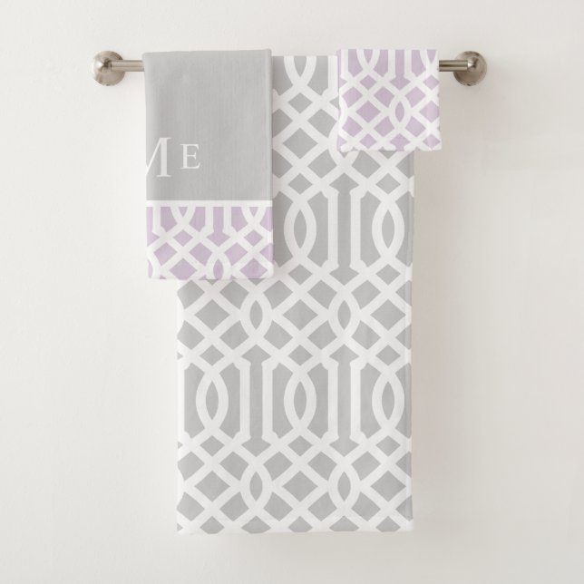 Lilac und Gray Trellis Monogram | Editierbare Farb Badhandtuch Set (Insitu)