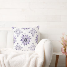 Lilac und Lila Inky Florals Throw Kissen