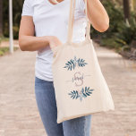 Lilac Watercolor Floral Mit Monogramm Tragetasche<br><div class="desc">Aquarellfarben-Monogramm-Design</div>