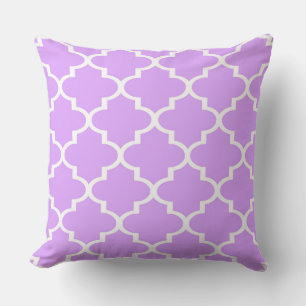 Lilac White Quatrefoil Lattice Kissen