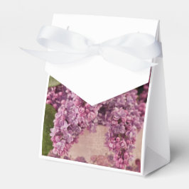 Lilacs in einem Viktorianischen Hutkasten Geschenkschachtel