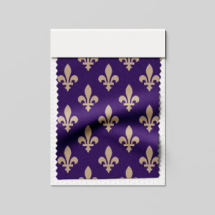 Lilie Pattern, Royal French Cream auf Lila Stoff