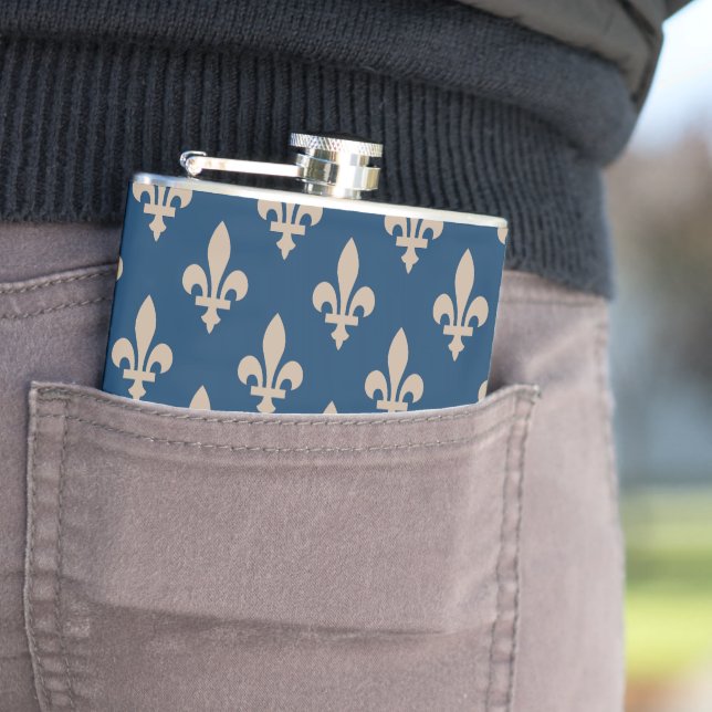 Lilie Pattern, Royal French, Cream on Blue Flachmann (Beispiel)
