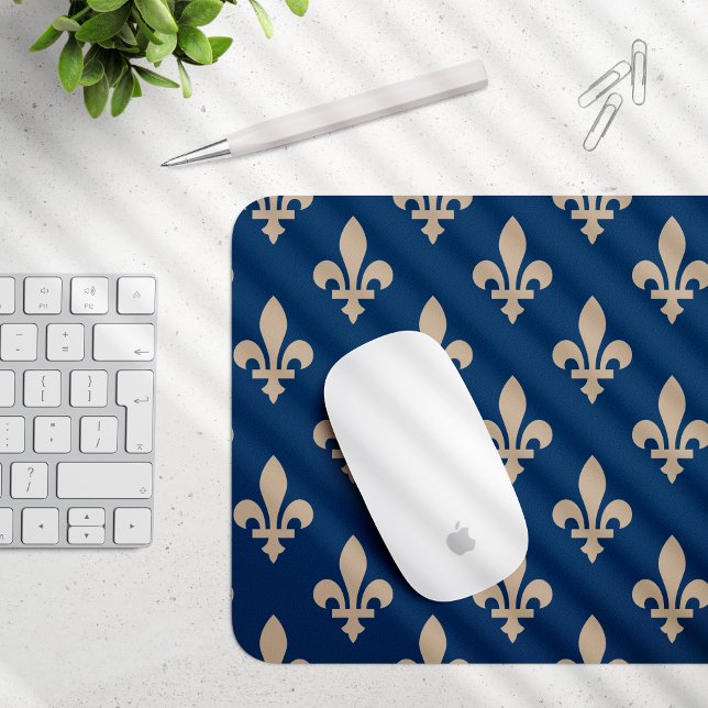 Lilie Pattern, Royal French, Cream on Blue Mousepad (Von Creator hochgeladen)