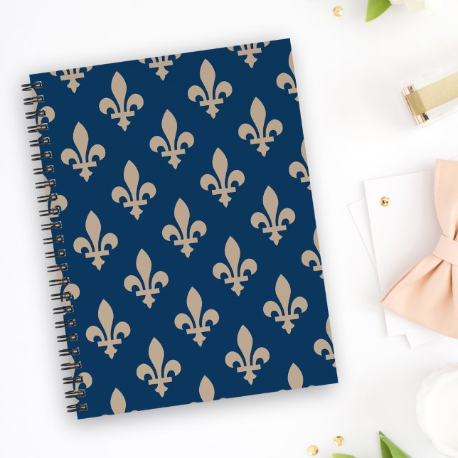 Lilie Pattern, Royal French, Cream on Blue Planer (Von Creator hochgeladen)