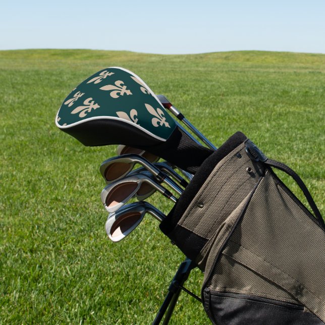 Lilie Pattern, Royal French Cream on Green Golf Headcover (In SItu)
