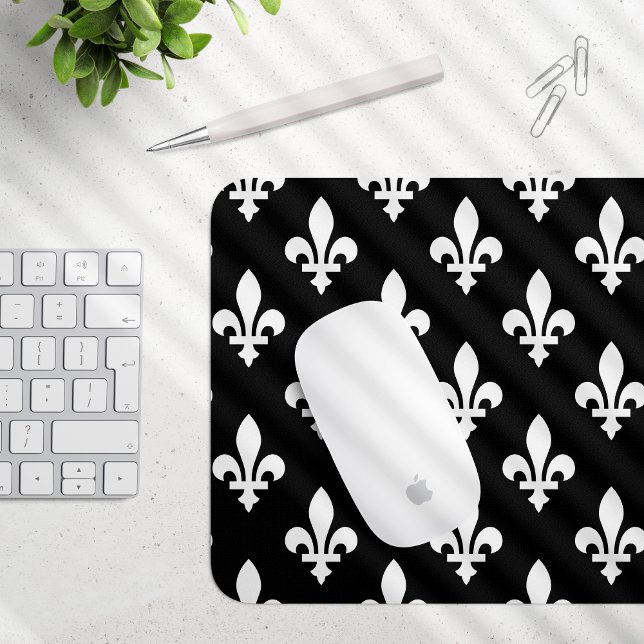 Lilie Pattern, Royal French, White on Black Mousepad (Von Creator hochgeladen)
