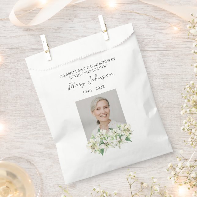 Lilien-Samenpackungs-Gedenk-Beerdigungs-Geschenktü Geschenktütchen (Ausgeschnitten)