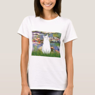 Lilies 2 - Weiße Katze T-Shirt