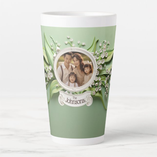 Lilies of the tal Personalisiertes Familienunterne Milchtasse (Vorderseite)