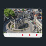 Lille Porte de Paris Kühlschrankmagnet Magnet<br><div class="desc">Ein wunderschönes Foto der Porte de Paris in der Stadt Lille in Nordfrankreich,  gedruckt auf einem Kühlschrankmagnet aus dem Andenken.</div>