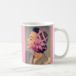 Lillian aus den 1950er Jahren und ihr wunderbarer  Kaffeetasse