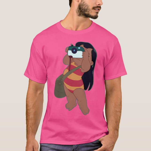Lilo Taking Pictures At The Beach T-Shirt (Vorderseite)