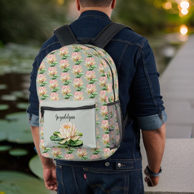 Lily Pad Lotus Blume Pink und Sage Green Monogram Bedruckter Rucksack (Von Creator hochgeladen)