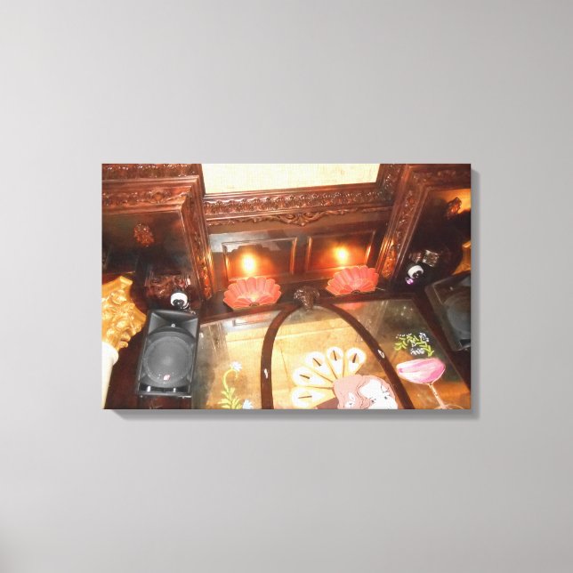 Lilyl Bar Leinwanddruck (Vorderseite)