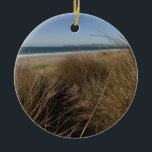 Limantour Beach am Point Reyes National Seashore I Keramikornament<br><div class="desc">Wir besuchten Point Reyes National Seashore zu einer Zeit, in der wir die Strände und Wanderwege meistens zu uns selbst hatten (mit Ausnahme der Tierwelt!). Hier ist ein Bild der kalifornischen Küste von Limantour Beach an einem sonnigen, aber windigen Tag. Auch als Widescreen-Wallpaper "Limantour Beach at Point Reyes I" aus...</div>
