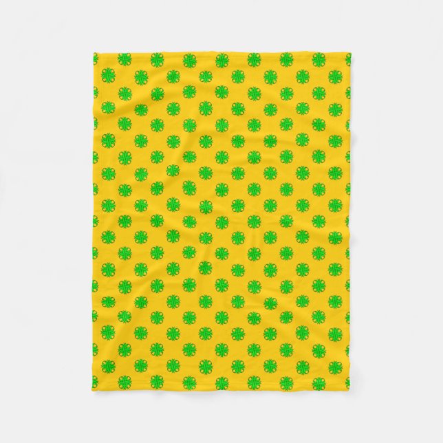 Lime Green Clover Ribbon von Kenneth Yoncich Fleecedecke (Vorderseite)