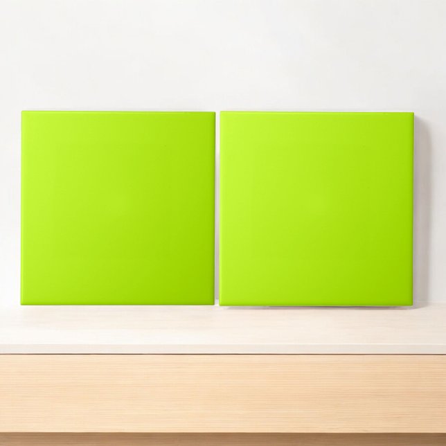 Lime Green Monochrome Minimalistisch Spring & Summ Fliese (Von Creator hochgeladen)