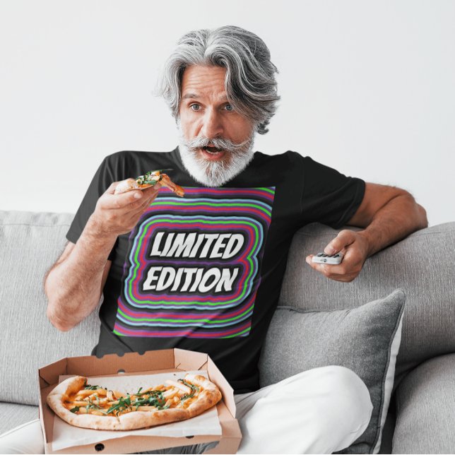 LIMITED EDITION BIRTHDAY RETRO boomer dad T - SHIR T-Shirt (Von Creator hochgeladen)