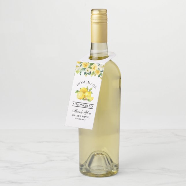 Limoncello Hochzeit mit floralen Lemons  Flaschenanhänger (Angewinkelt)