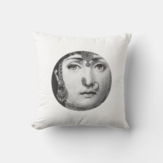 LINA CAVALIERI KISSEN