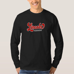 Lincoln Nebraska Vintage Athletic Schrift Rot T-Shirt
