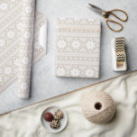 Linen Beige Messe Isle Christmas Sweater Muster Geschenkpapier<br><div class="desc">Maßgeschneidertes Weihnachtsverpackungspapier mit einem niedlichen Strick Weihnachtspulli inspiriert. Klicken Sie auf die Schaltfläche "Anpassen", um Ihren eigenen Text oder Bilder hinzuzufügen, um ein einzigartiges Design zu erstellen! Erleben Sie kreative Arbeit und nutzen Sie dieses lustige gemusterte Papier für mehr als nur Geschenkpackungen. Es ist auch ideal für handwerkliche Projekte, Scrapbooking,...</div>