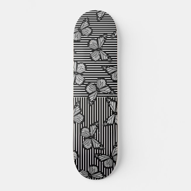 Lines N Butterflies Skateboard (Vorderseite)