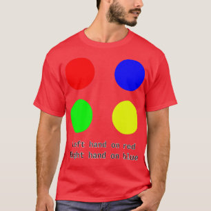 Links Hand in rot Rechts auf blauem Twister-Design T-Shirt